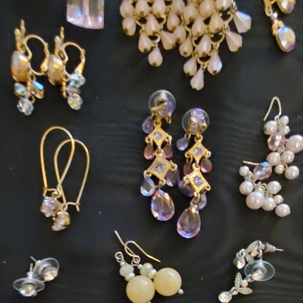 Lot of 10 PIERCED Earrings
